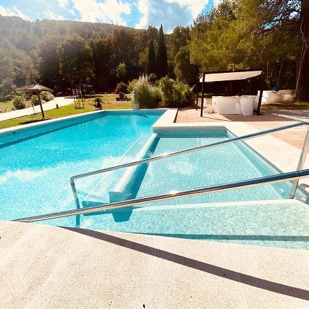 Private Villas Puerto Pollensa For Family Groups, Private Mountain Ideal For Runners, Trailers, Hikers, It Is Approximately 3 Minute Walk From The Beach Exterior photo