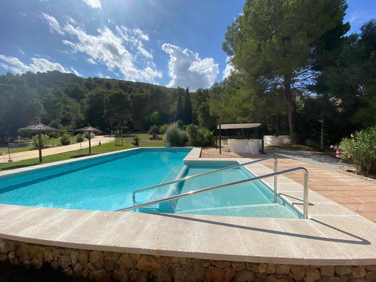 Private Villas Puerto Pollensa For Family Groups, Private Mountain Ideal For Runners, Trailers, Hikers, It Is Approximately 3 Minute Walk From The Beach Exterior photo