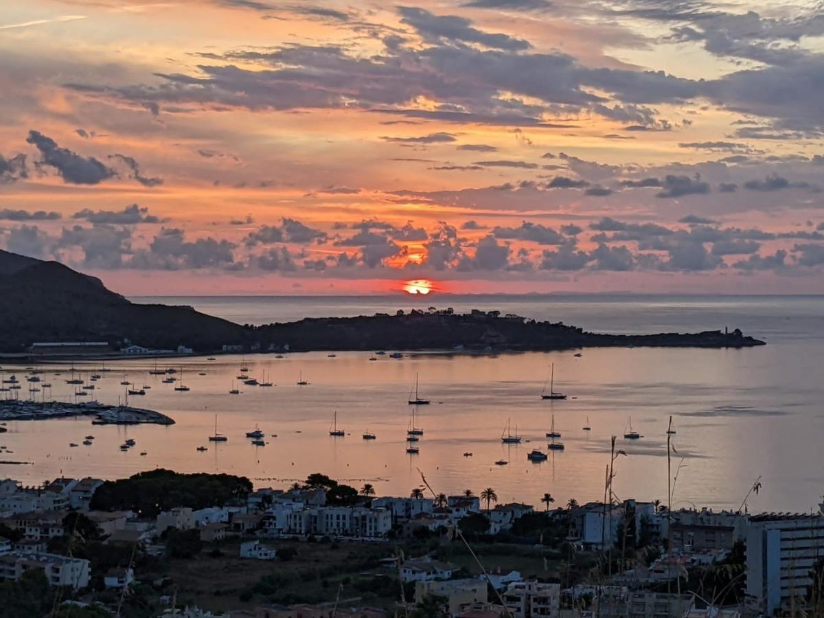Private Villas Puerto Pollensa For Family Groups, Private Mountain Ideal For Runners, Trailers, Hikers, It Is Approximately 3 Minute Walk From The Beach Exterior photo