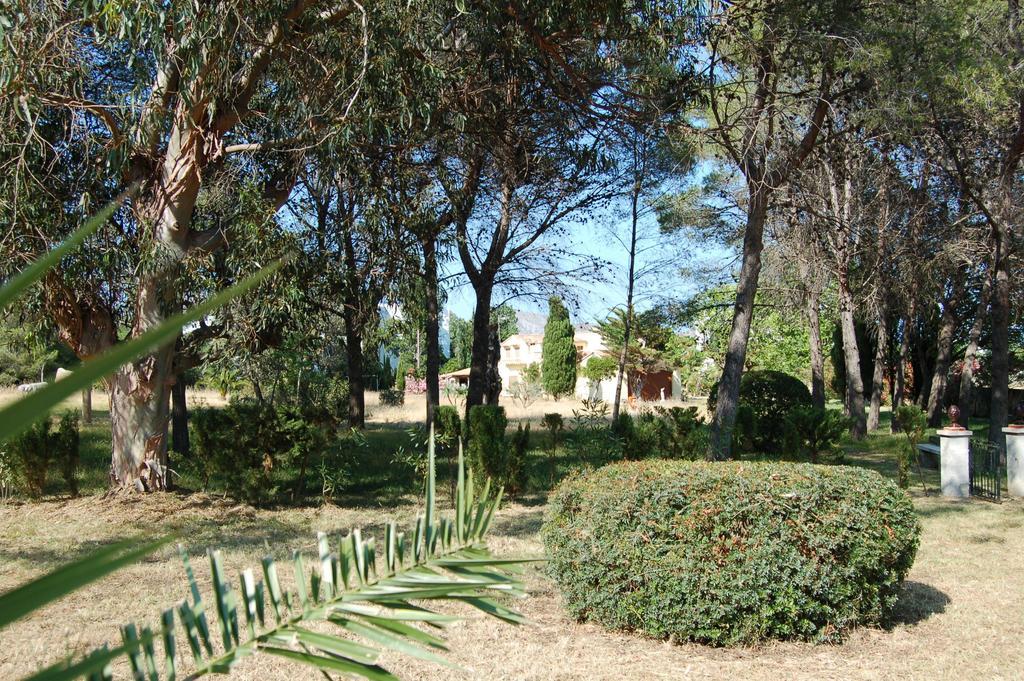 Private Villas Puerto Pollensa For Family Groups, Private Mountain Ideal For Runners, Trailers, Hikers, It Is Approximately 3 Minute Walk From The Beach Room photo