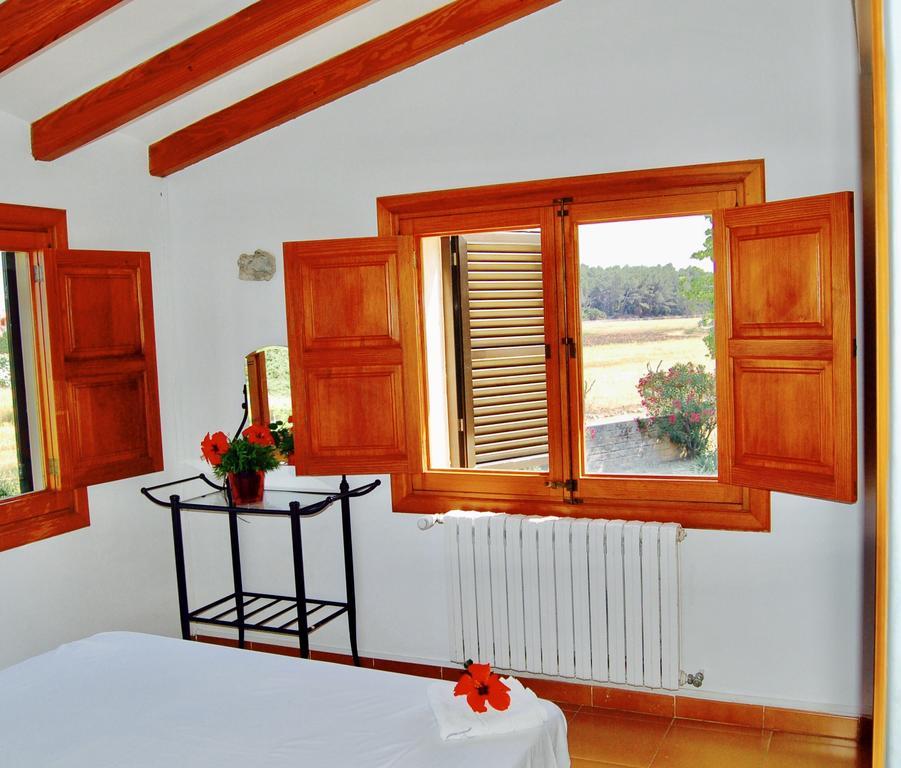 Private Villas Puerto Pollensa For Family Groups, Private Mountain Ideal For Runners, Trailers, Hikers, It Is Approximately 3 Minute Walk From The Beach Exterior photo
