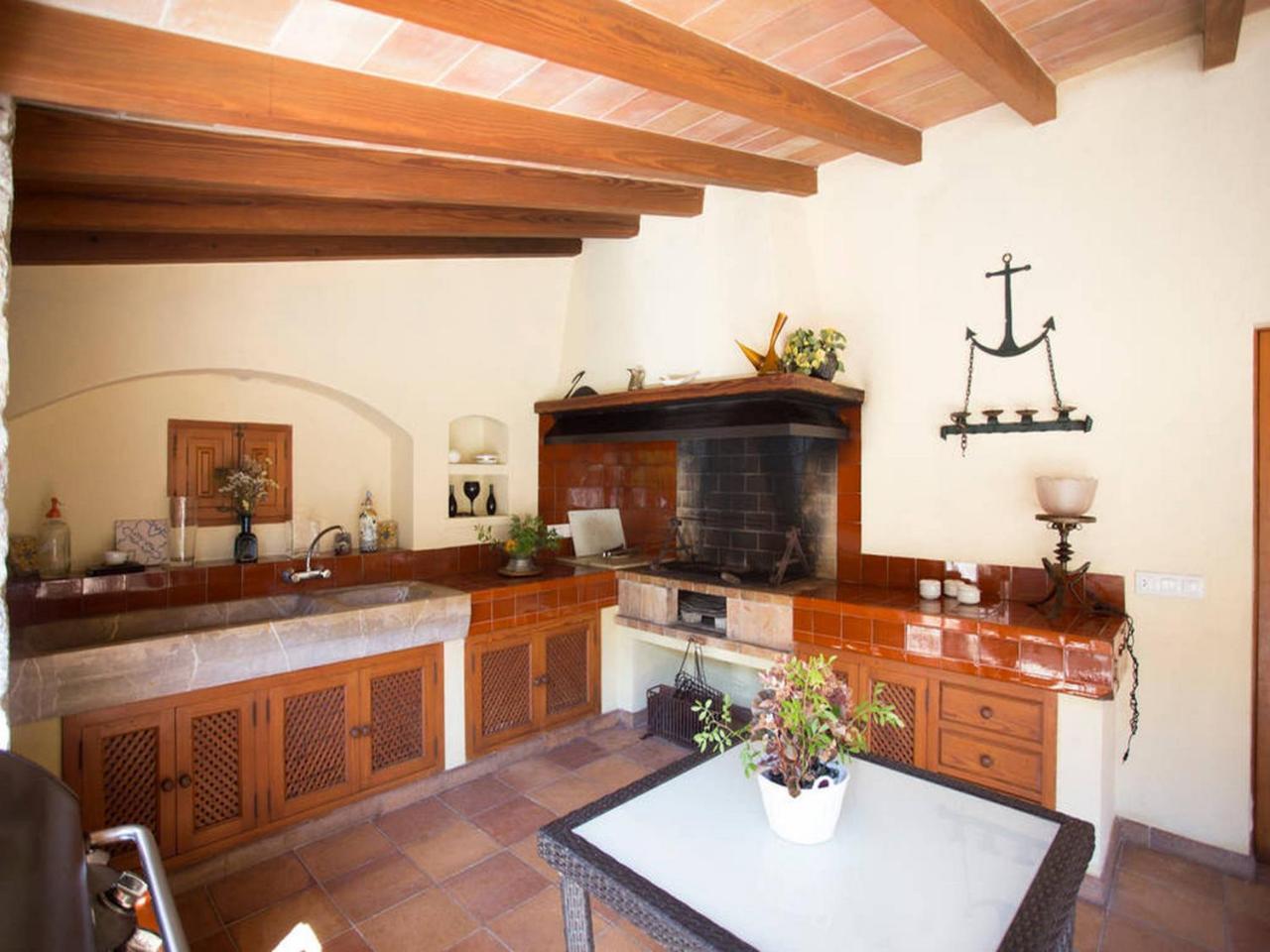 Private Villas Puerto Pollensa For Family Groups, Private Mountain Ideal For Runners, Trailers, Hikers, It Is Approximately 3 Minute Walk From The Beach Exterior photo