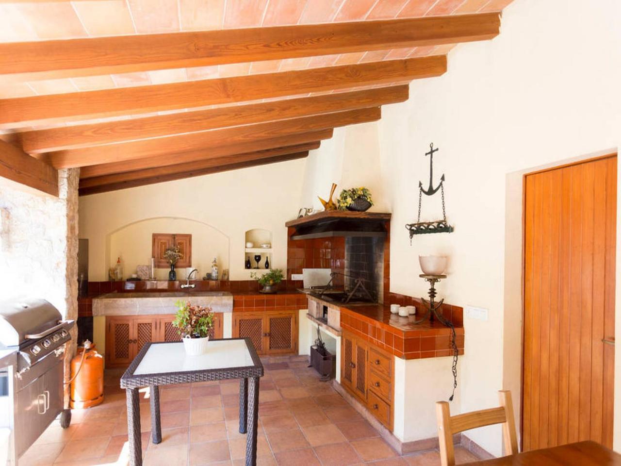 Private Villas Puerto Pollensa For Family Groups, Private Mountain Ideal For Runners, Trailers, Hikers, It Is Approximately 3 Minute Walk From The Beach Exterior photo