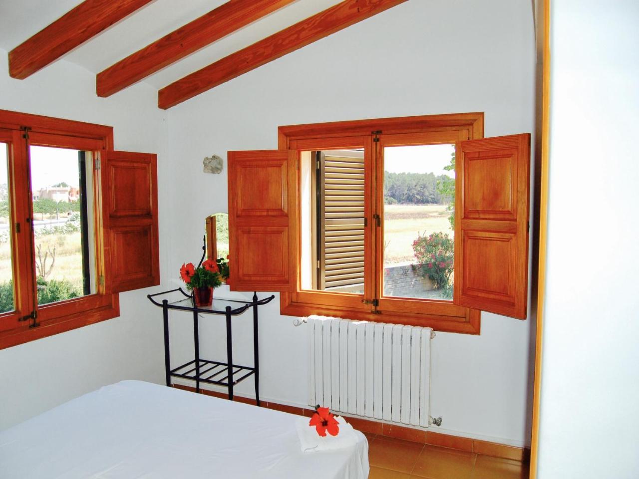 Private Villas Puerto Pollensa For Family Groups, Private Mountain Ideal For Runners, Trailers, Hikers, It Is Approximately 3 Minute Walk From The Beach Exterior photo